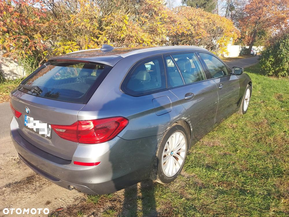 BMW Seria 5 520i Luxury Line - 12