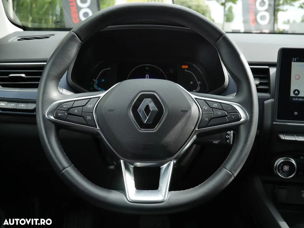 Renault Arkana E-TECH 145 Evolution - 13