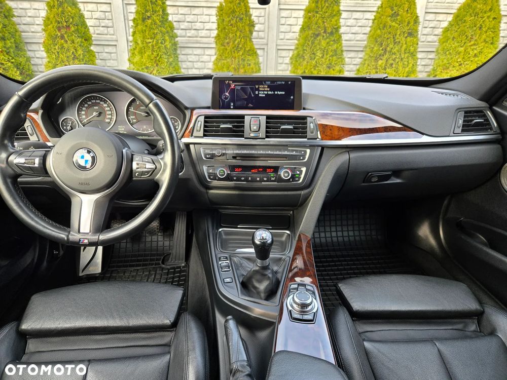 BMW Seria 3 320d DPF Blue Performance Edition Sport - 9