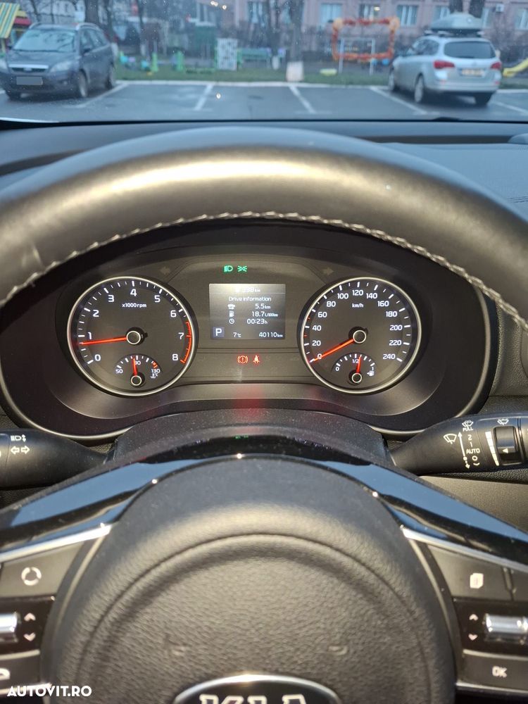 Kia Sportage 1.6 T-GDI 7DCT 4x2 Style - 10