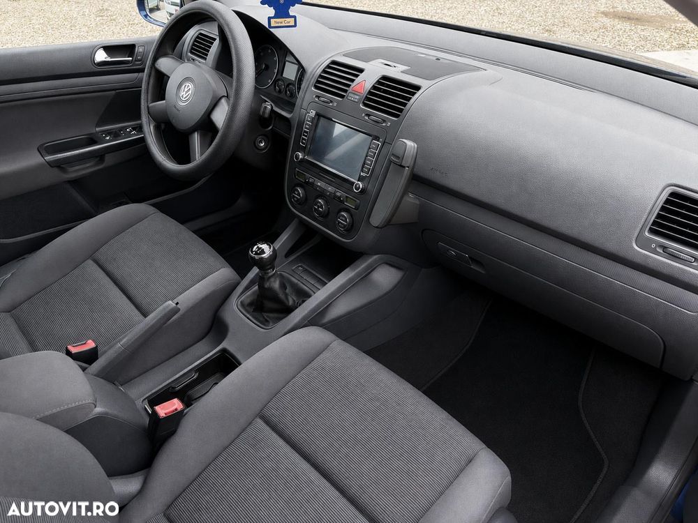 Volkswagen Golf - 8
