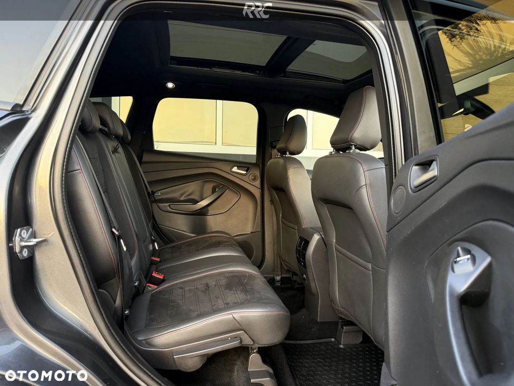 Ford Kuga 2.0 TDCi 4x4 ST-Line - 27