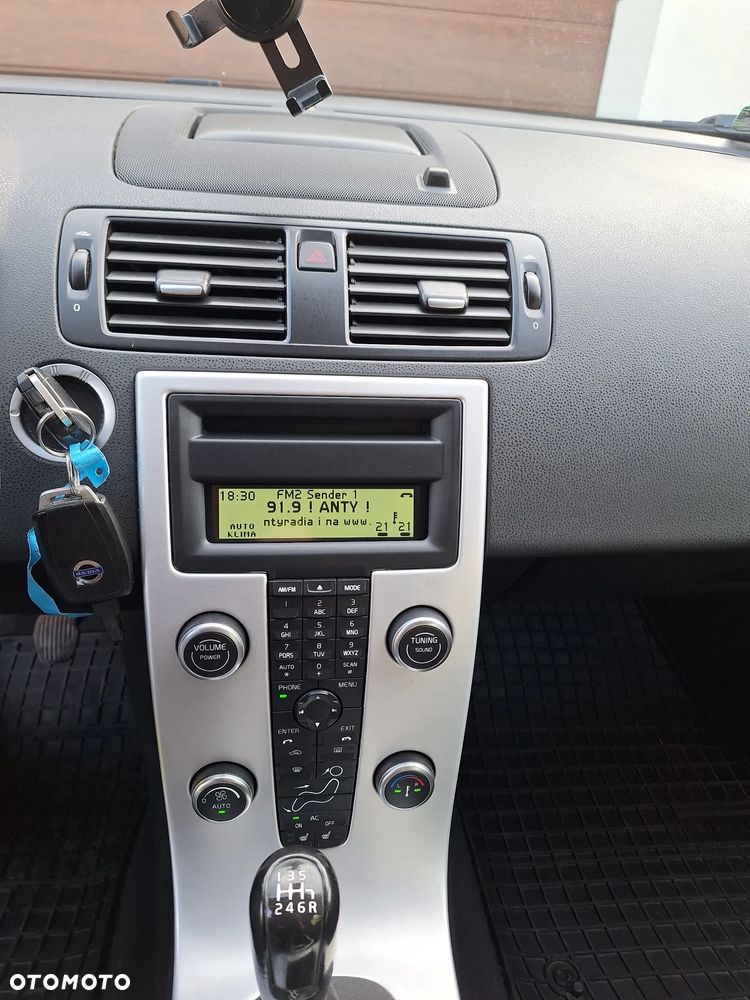 Volvo V50 D3 Momentum - 12