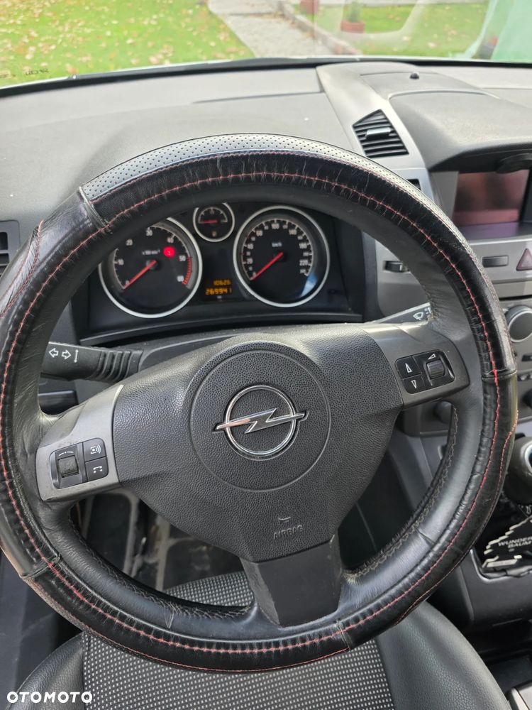 Opel Zafira 1.9 CDTI Cosmo - 10