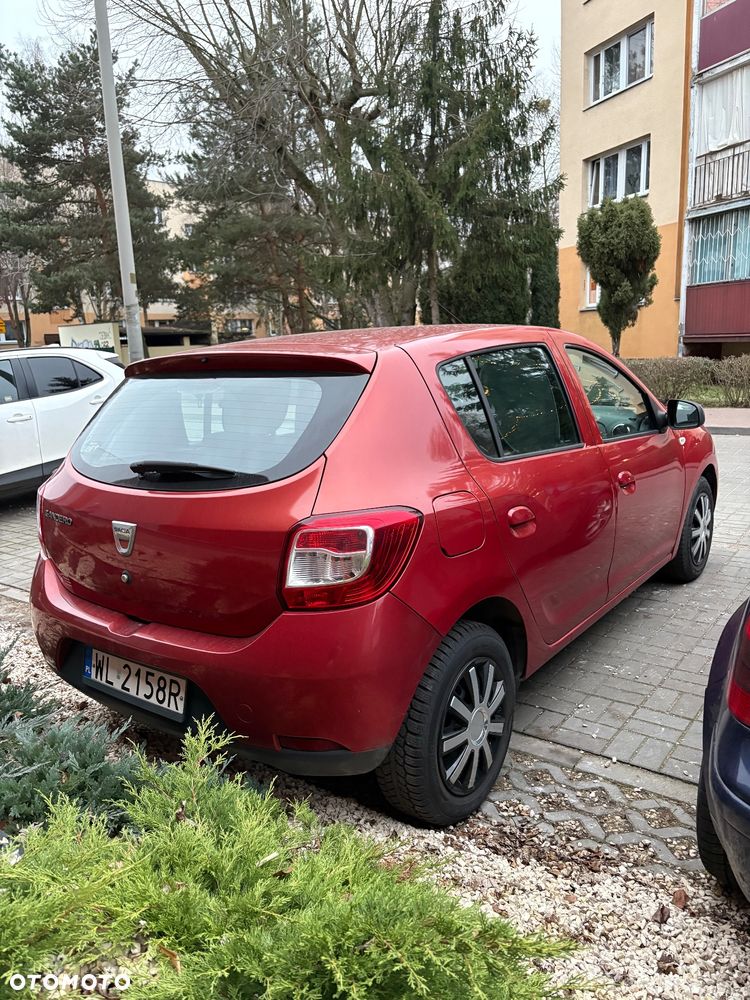 Dacia Sandero 1.2 16V 75 Celebration - 3