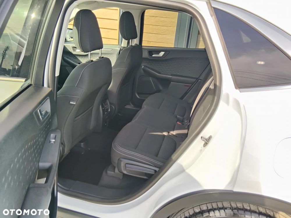 Ford Kuga 2.0 EcoBlue 4x4 TITANIUM - 27