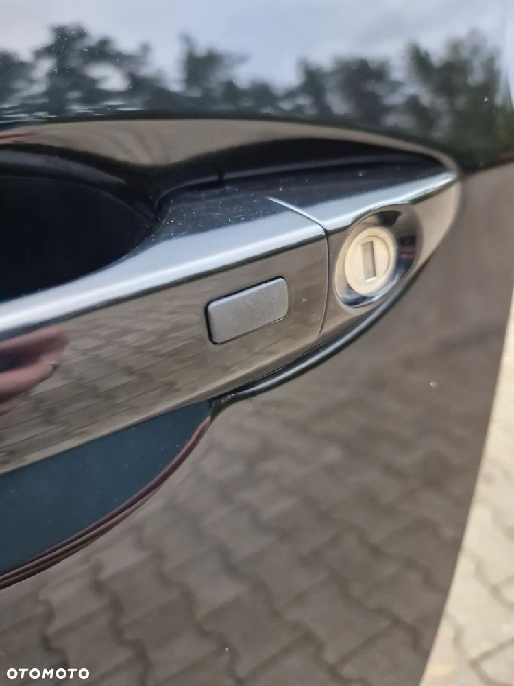 Hyundai Veloster 1.6 GDI Style - 23