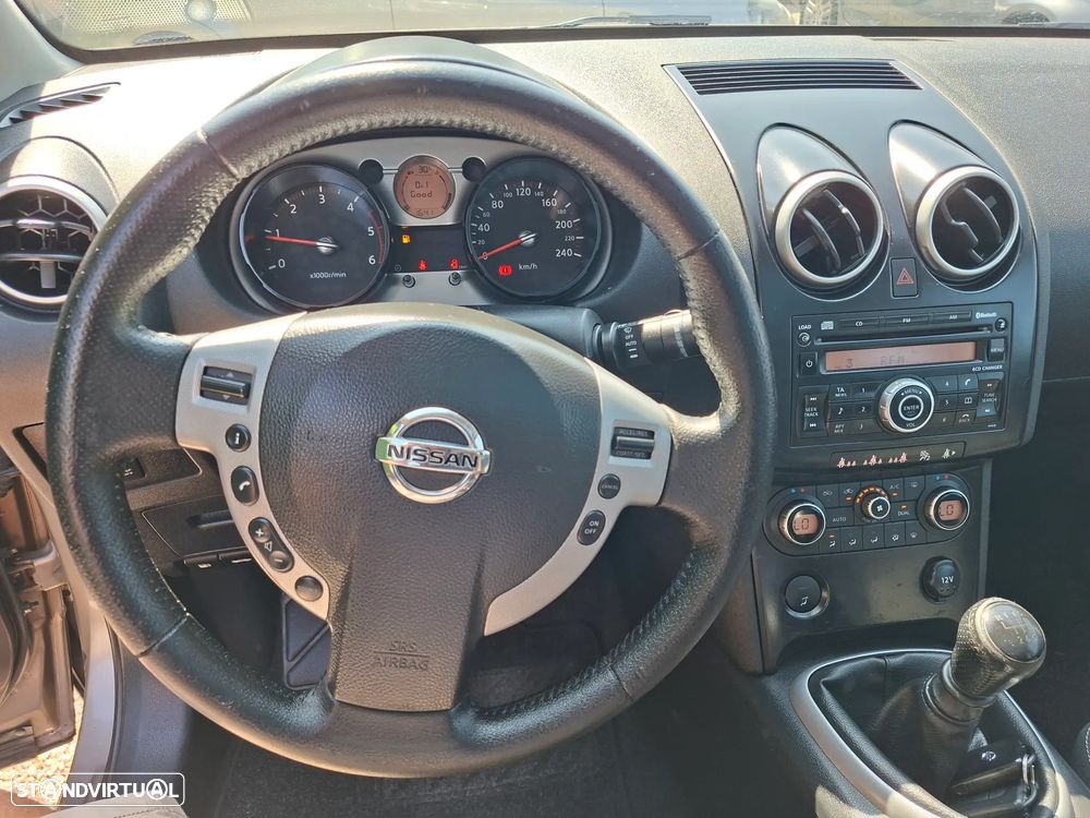 Nissan Qashqai 1.5 dCi Tekna NA+PI Castanho FPD - 15