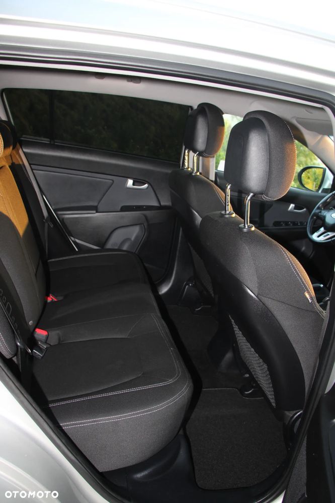 Kia Sportage 2.0 CRDI L AWD - 26