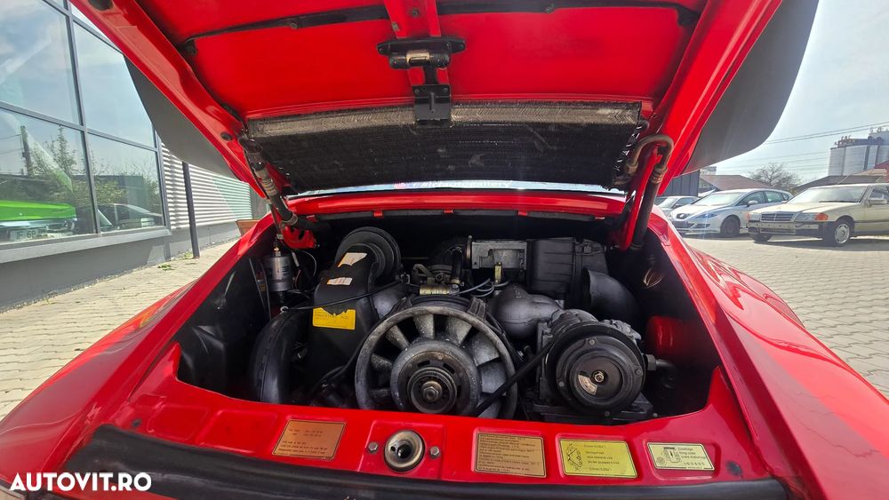 Porsche 911 - 22