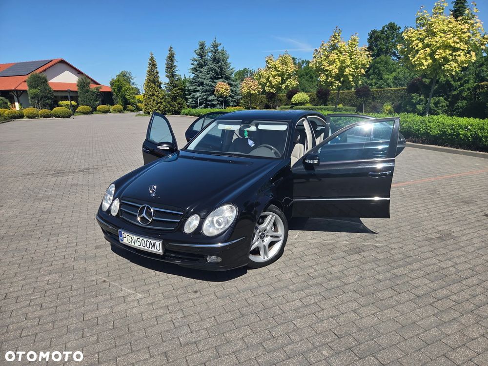 Mercedes-Benz Klasa E 500 4Matic Automatik Avantgarde - 1