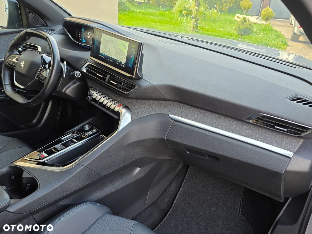 Peugeot 3008 1.6 PureTech Hybrid4 PHEV Allure S&S EAT8 - 30