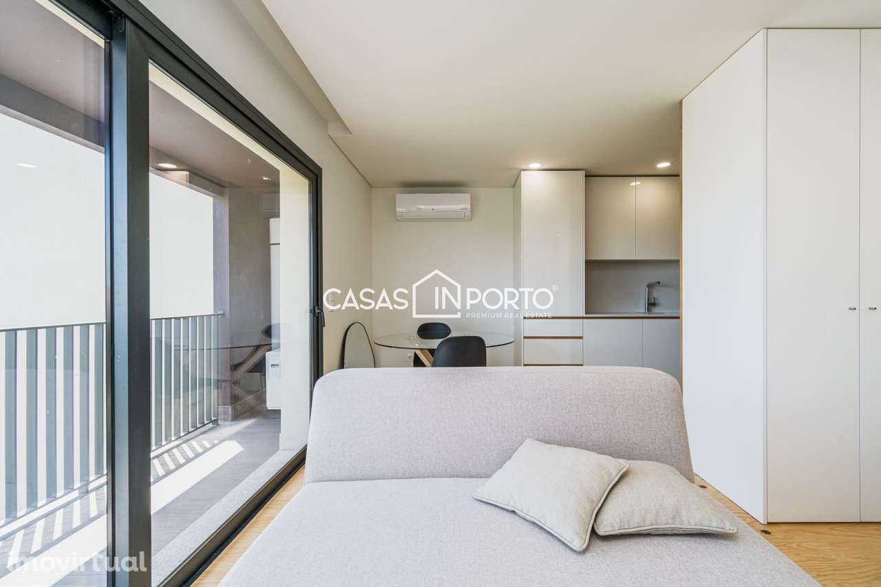 Apartamento com varanda no centro do Porto - Grande imagem: 3/18