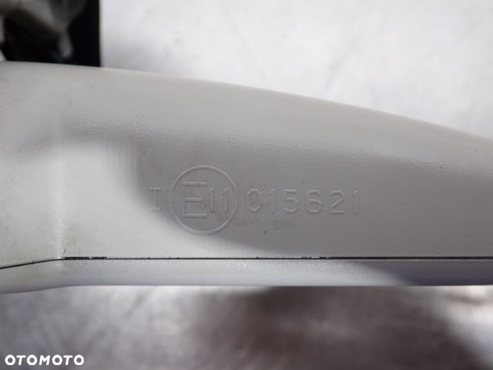 LUSTERKO WEWNĘTRZNE AUDI A3 8P 2.0TDI - 7