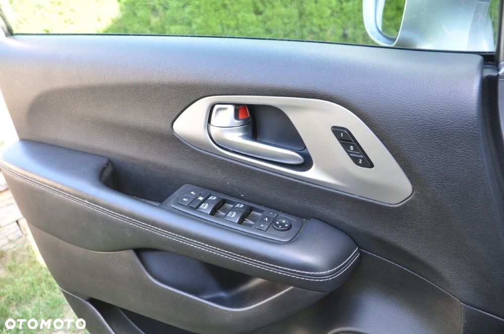 Chrysler Pacifica - 21