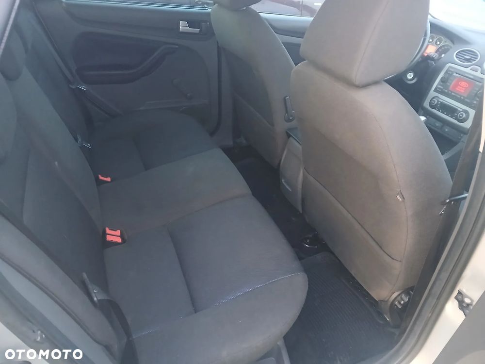 Ford Focus - 20