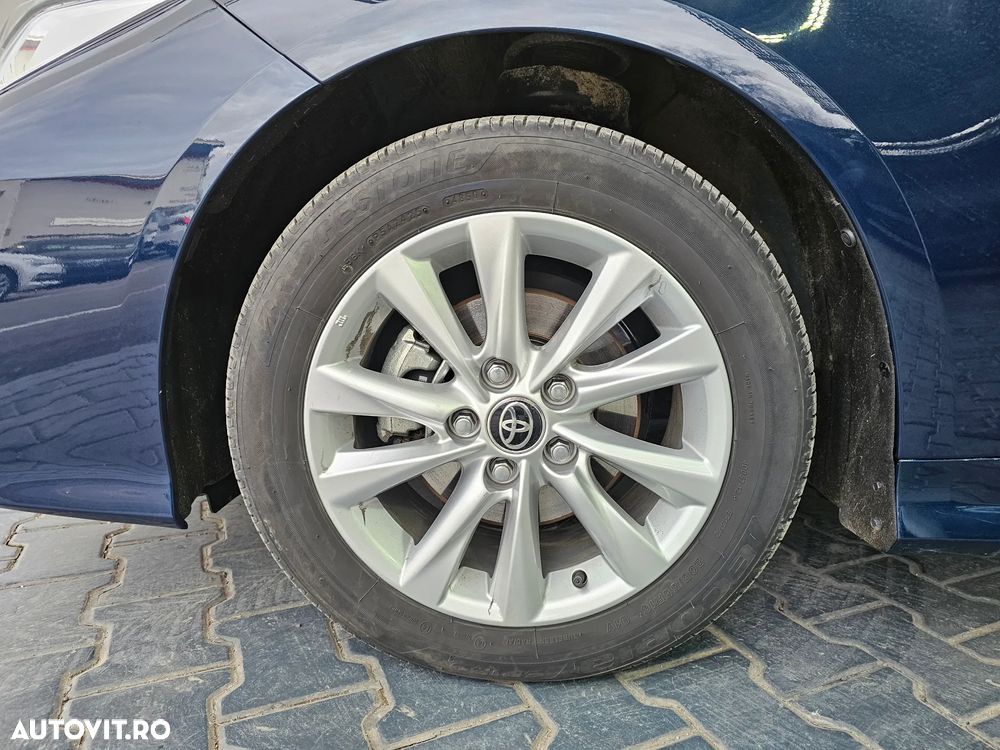 Toyota Corolla Sedan 1.8 HSD Business - 4