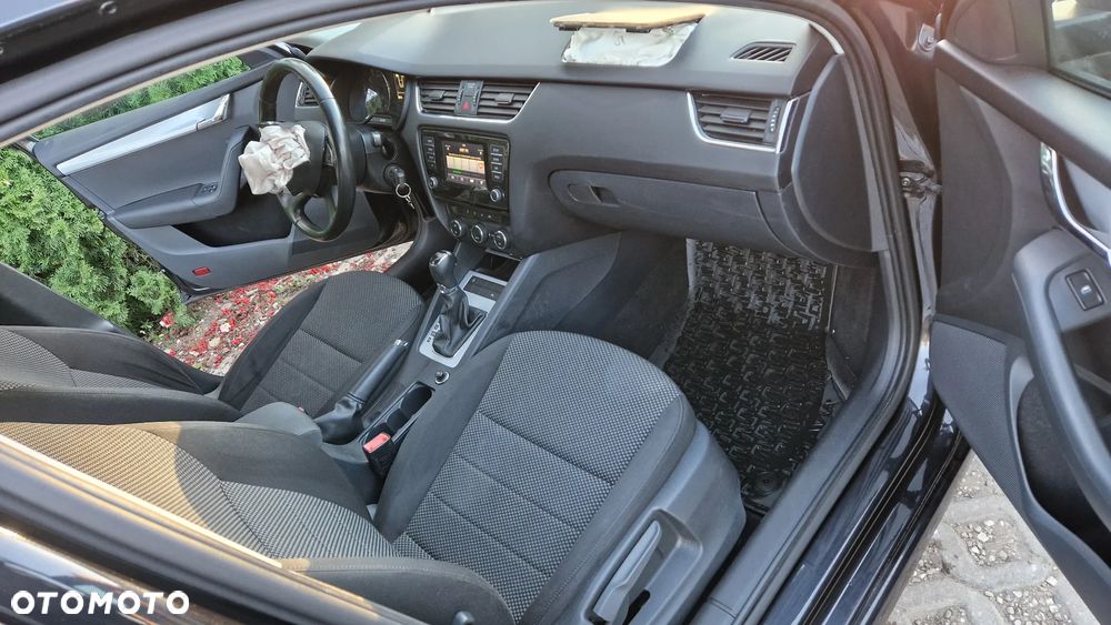 Skoda Octavia 1.4 TSI Elegance DSG - 11
