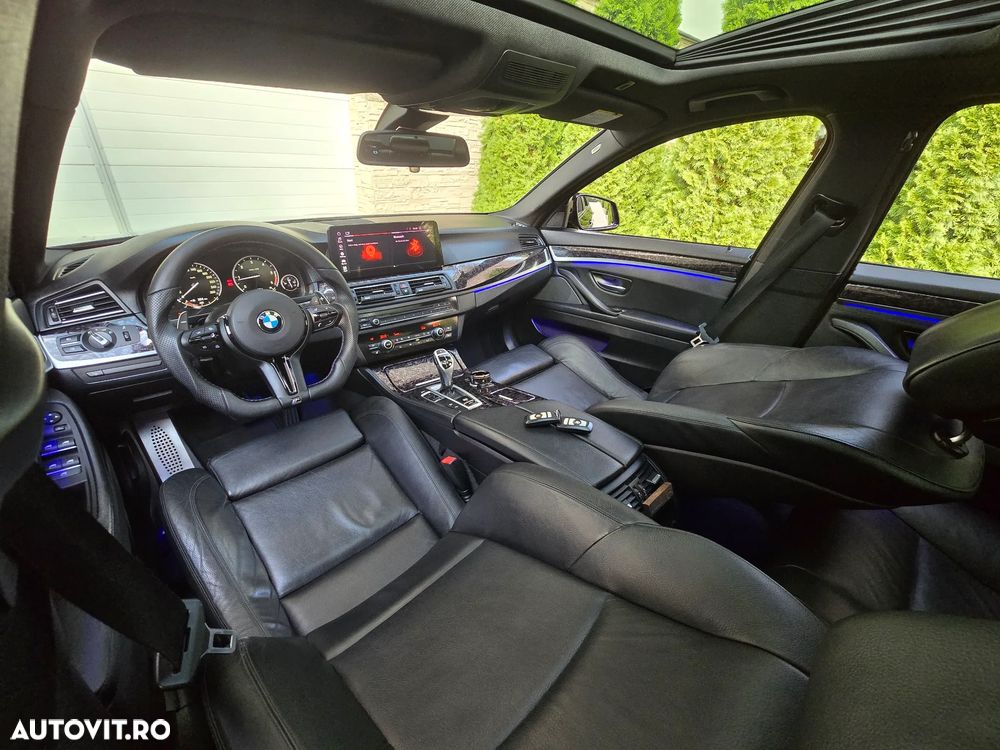 BMW Seria 5 525d xDrive AT - 15