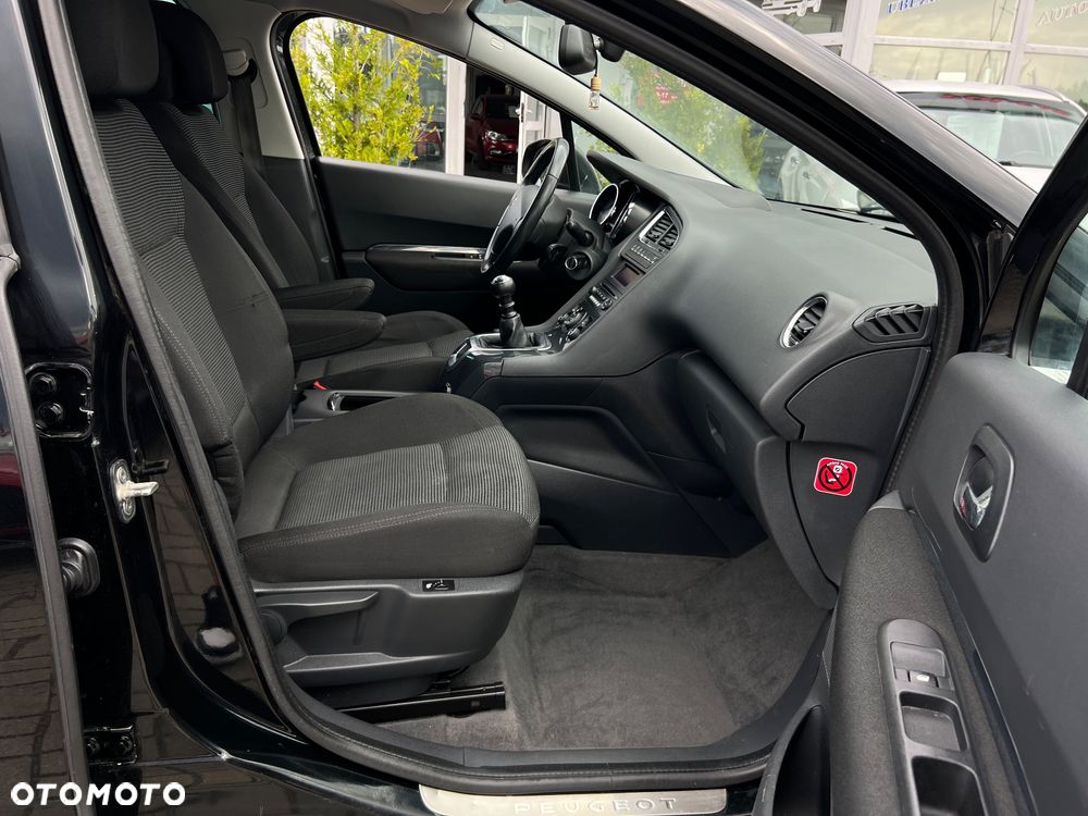 Peugeot 5008 - 16