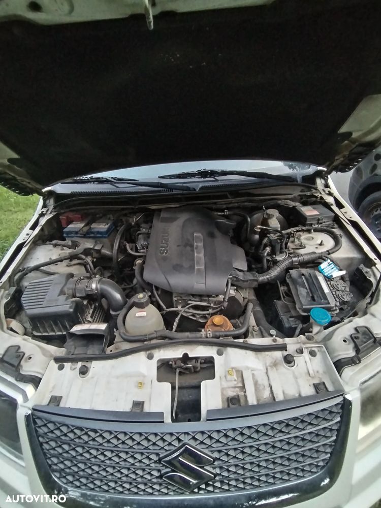 SUZUKI Grand Vitara 2012 — imagine 5