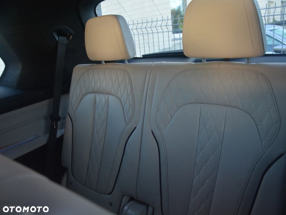 BMW X7 2024