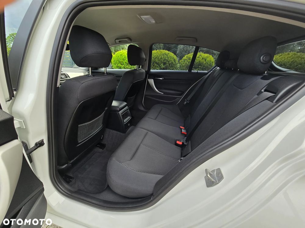 BMW Seria 1 118i Advantage - 9