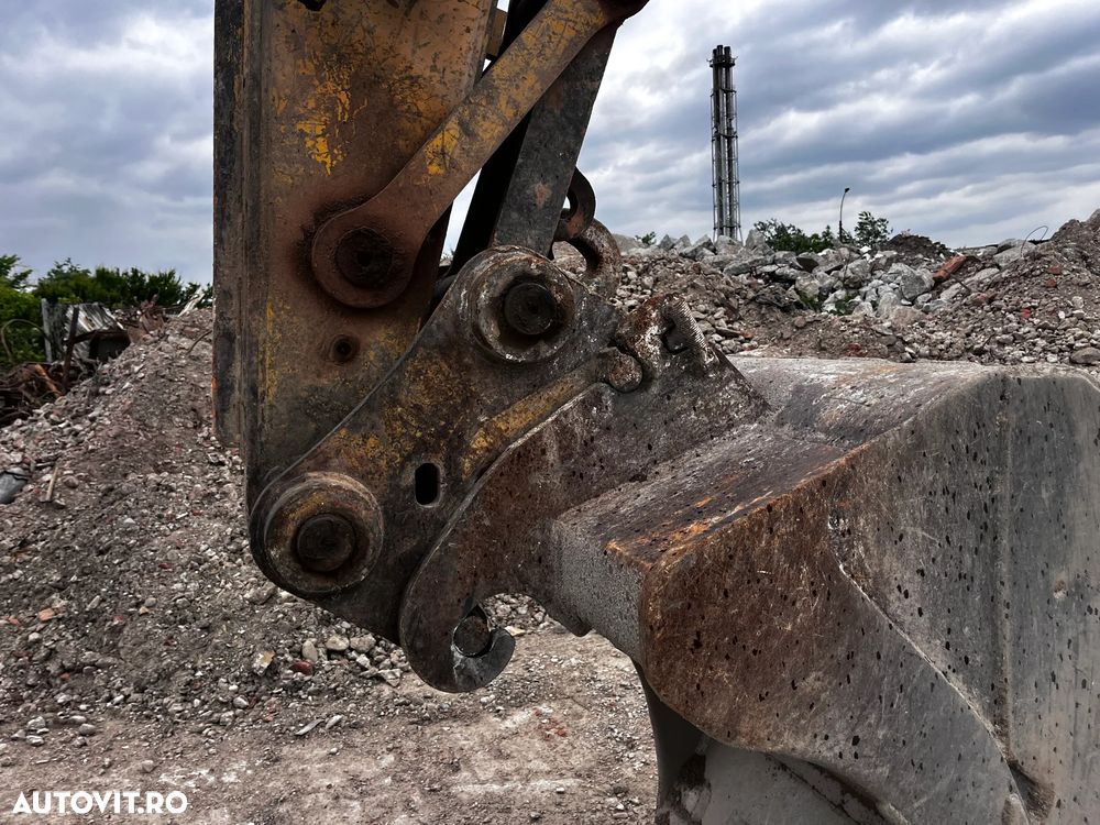 Caterpillar 323 D SA - 8