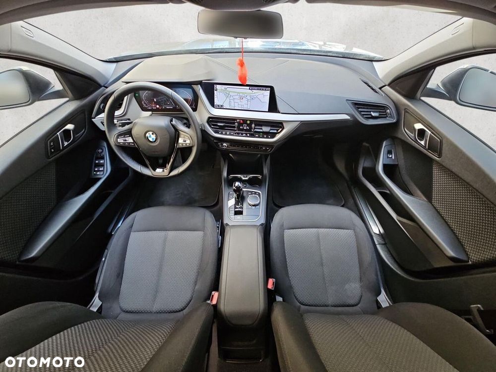 BMW Seria 1 - 18