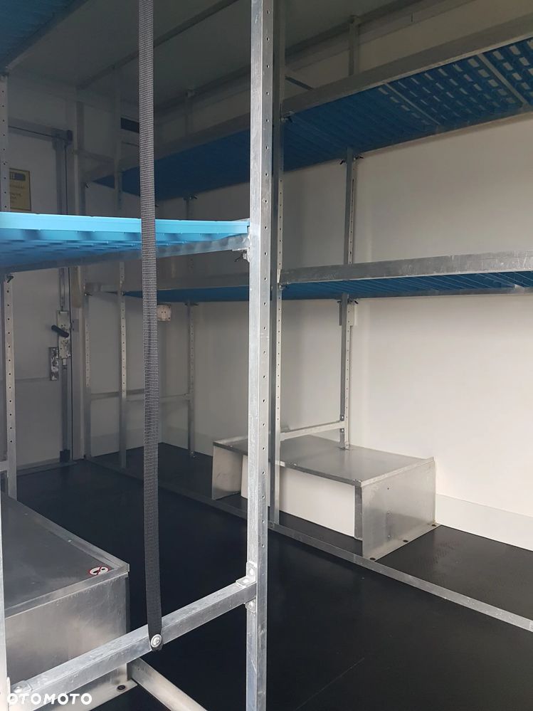Iveco DAILY KONTENER NISKOPODŁOGOWY 4,43x2,23x2,42 SKLEP FOODTRUCK BAR KLIMA KONIOWÓZ KAMPER - 31