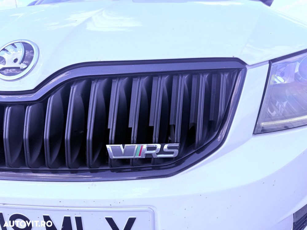 Skoda Octavia 2.0 TDI RS DSG - 17