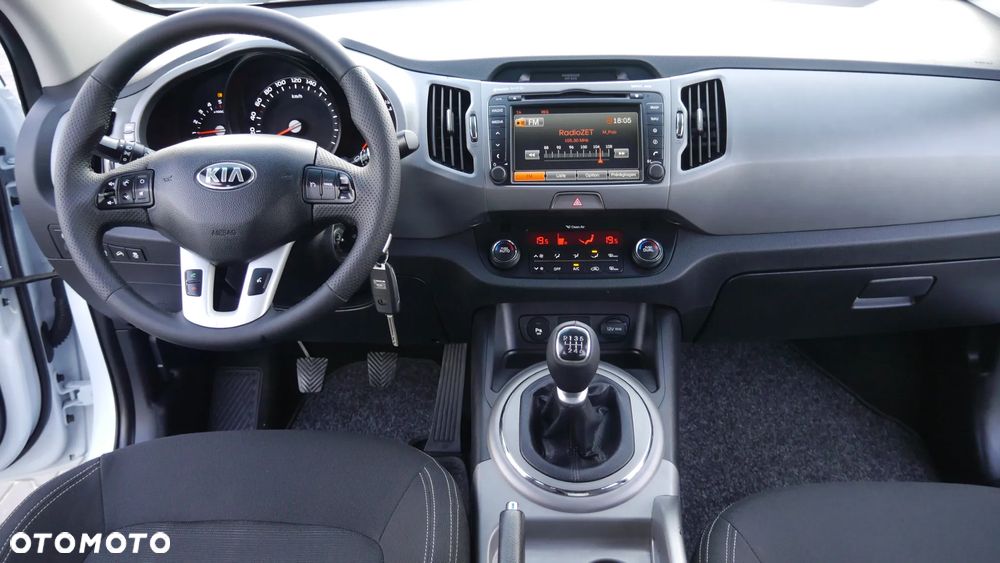 Kia Sportage 1.7 CRDI 2WD Dream-Team Edition - 28