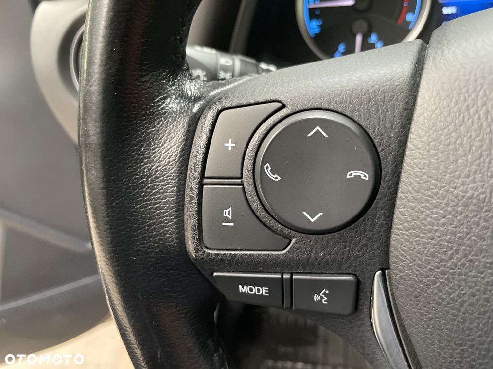 Toyota Corolla 1.6 Comfort - 26