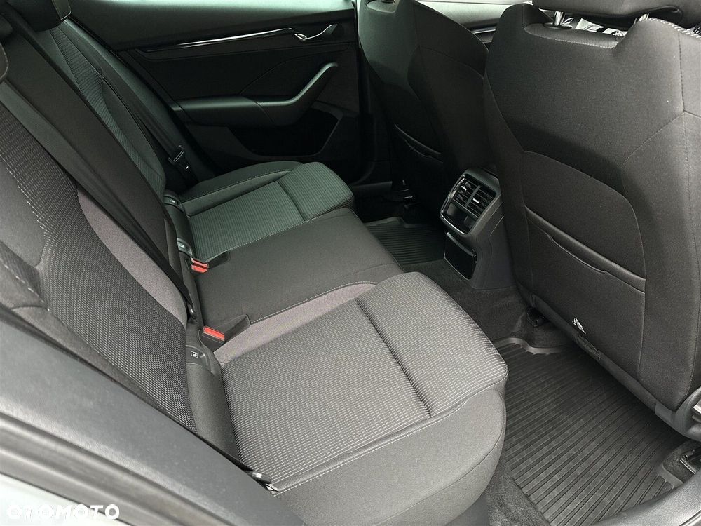 Skoda Octavia 1.5 TSI ACT Ambition - 10