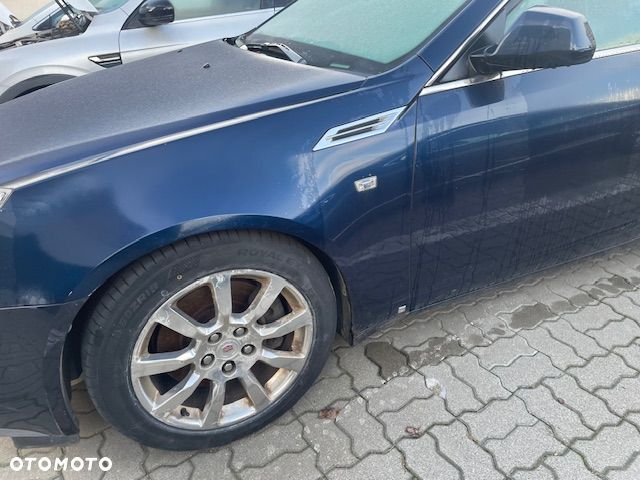 Cadillac CTS - 4
