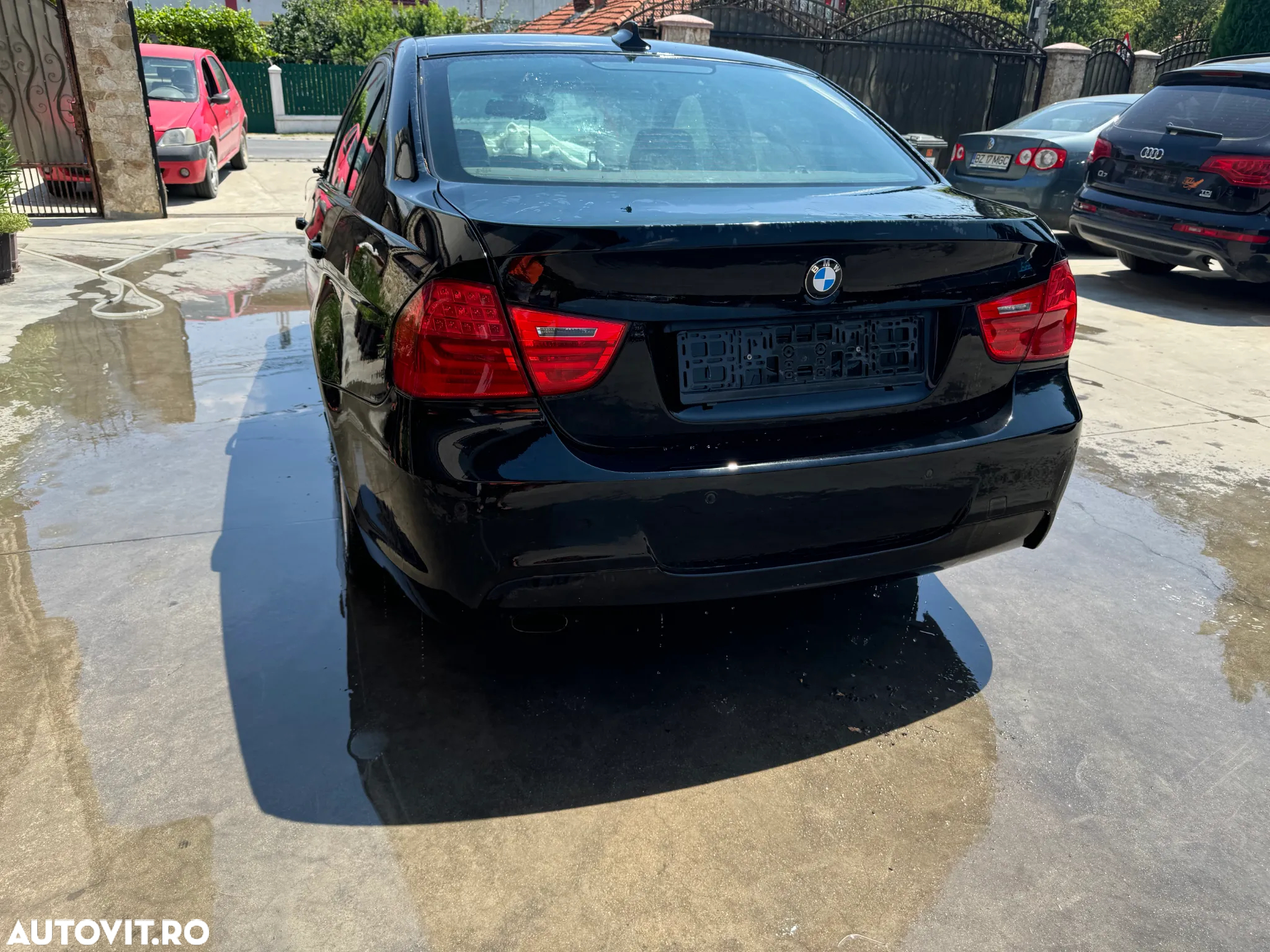 Dezmembram BMW E90 318d  Facelift 2008-2013 N47D20C - 4