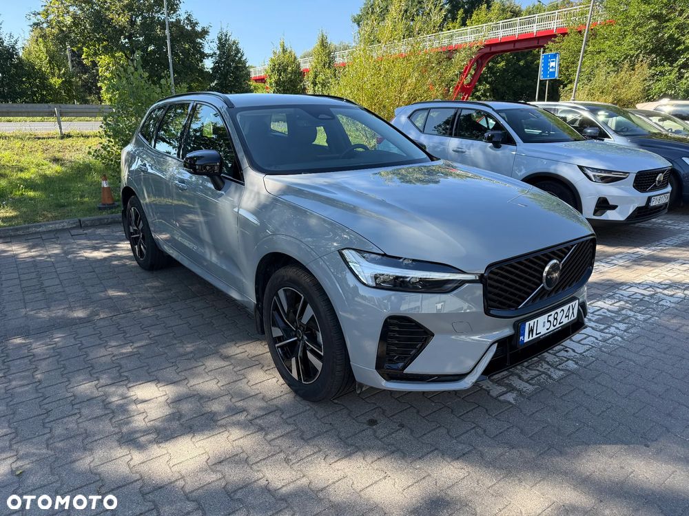 Volvo XC 60 B5 B AWD Plus Dark - 3