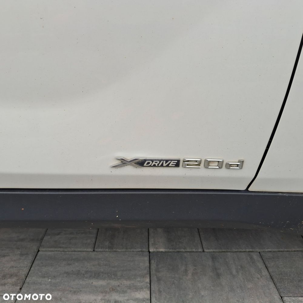 BMW X1 xDrive20d - 10