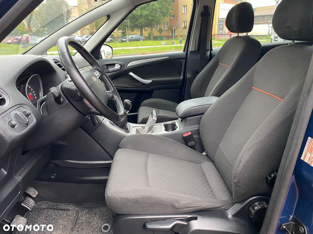 Ford S-Max 2.0 Ambiente - 13