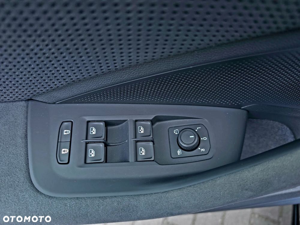 Skoda Superb 2.0 TSI Sportline DSG - 17