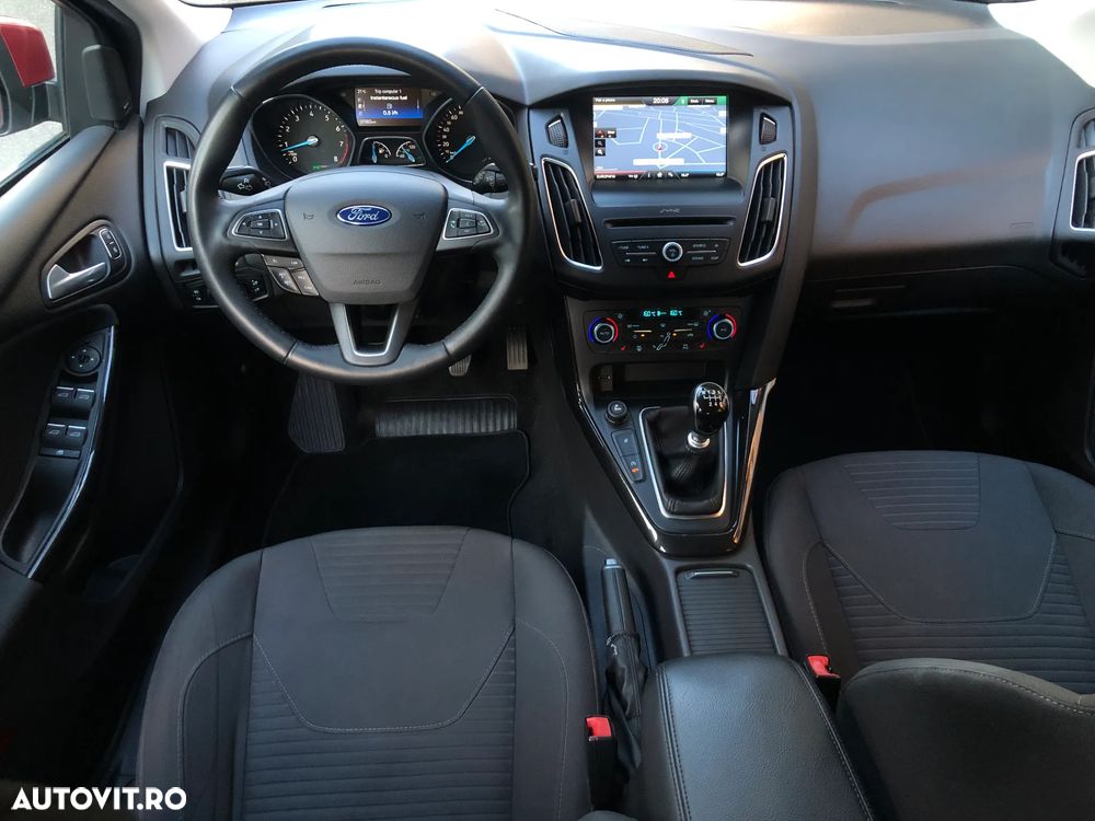 Ford Focus 1.0 EcoBoost Titanium - 5