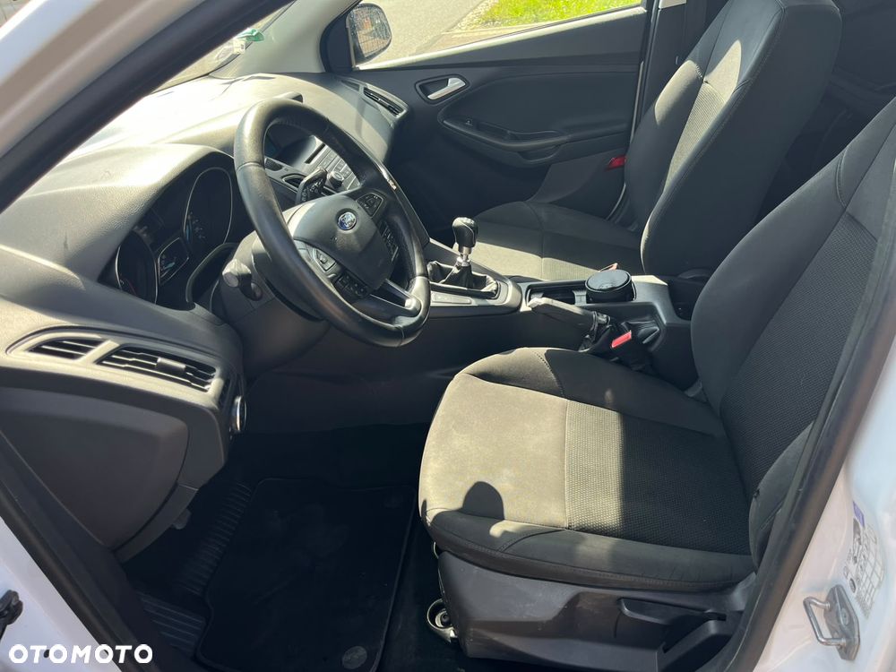 Ford Focus 1.5 TDCi DPF Start-Stopp-System Trend - 12