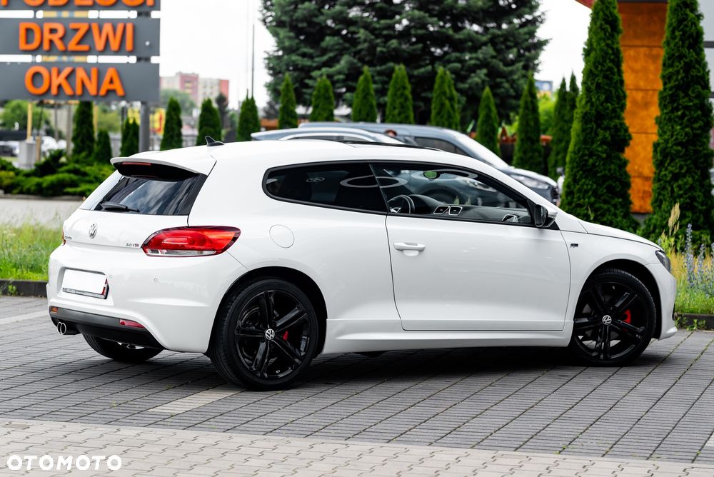 Volkswagen Scirocco 2.0 TSI - 11