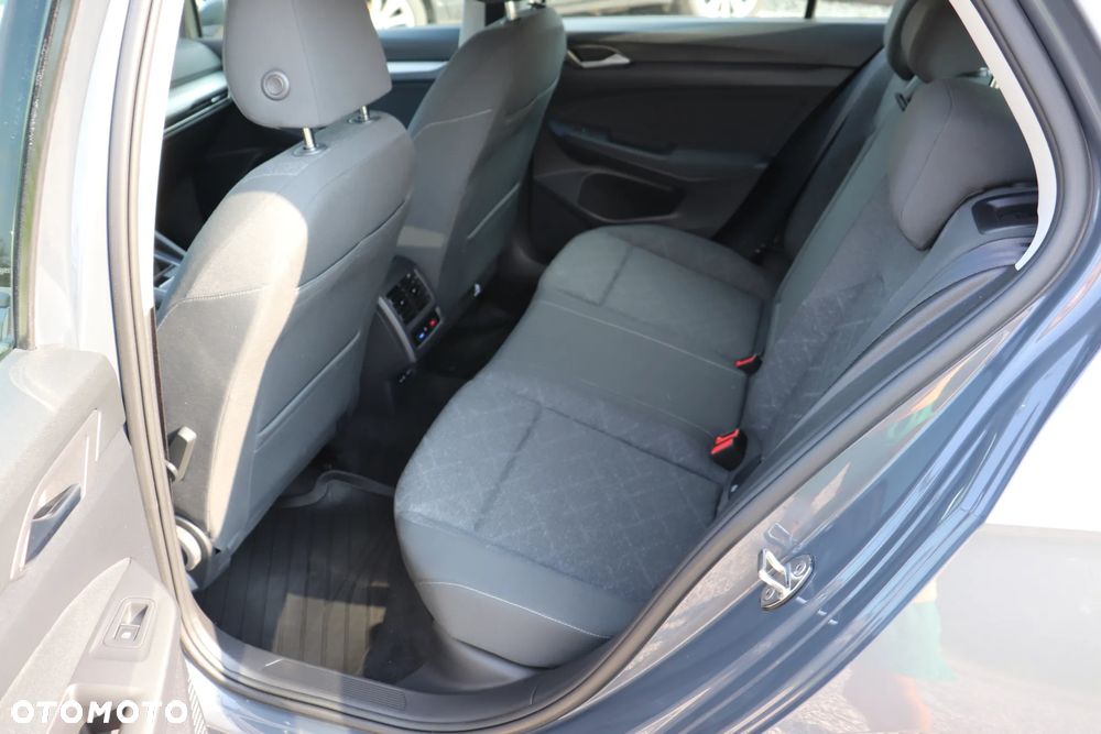 Volkswagen Golf 2.0 TDI SCR Life - 33