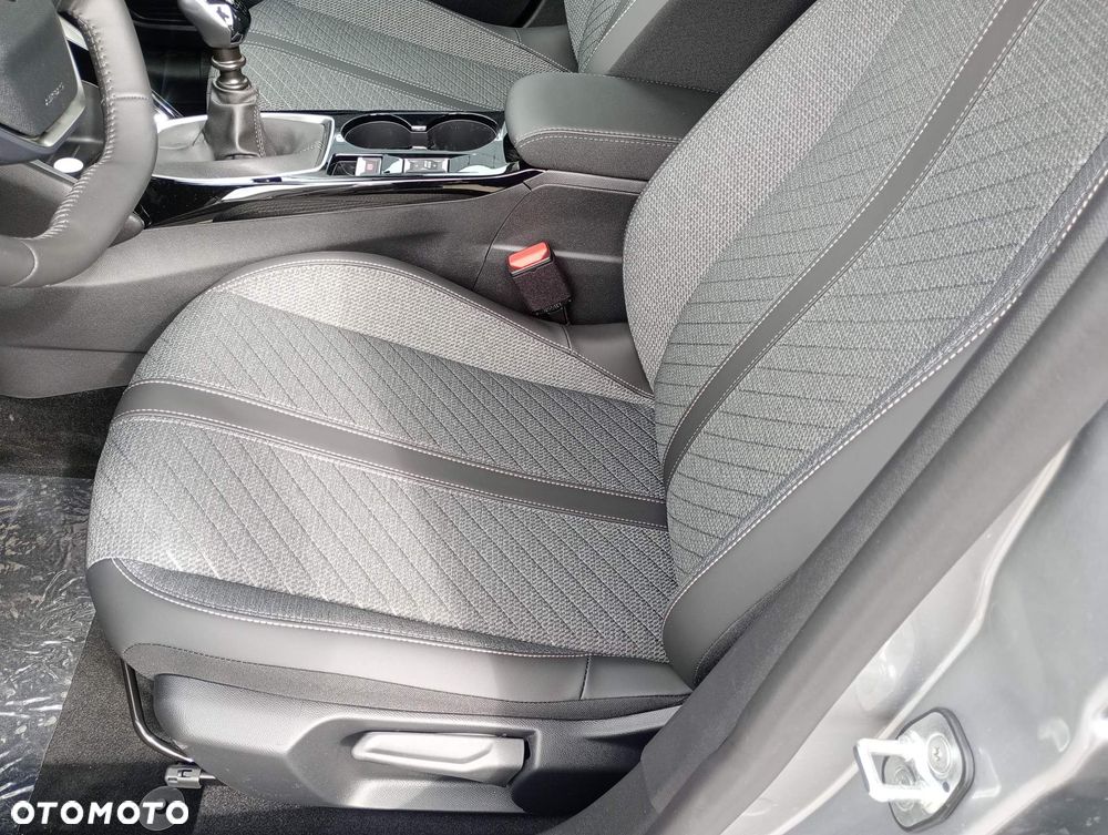 Peugeot 208 1.2 PureTech Allure S&S - 10