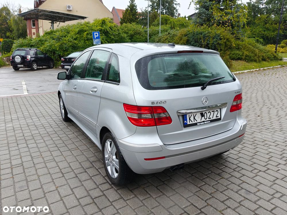 Mercedes-Benz Klasa B 200 Turbo Autotronic - 28