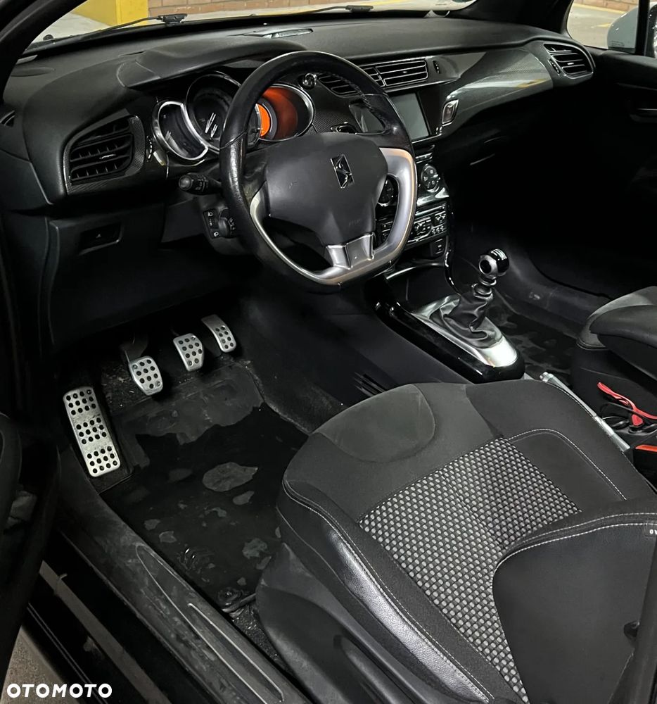 Citroën DS3 1.6 THP SportChic - 5