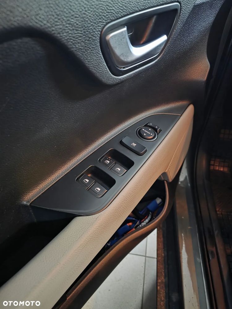 Kia Stonic 1.0 T-GDI L - 18