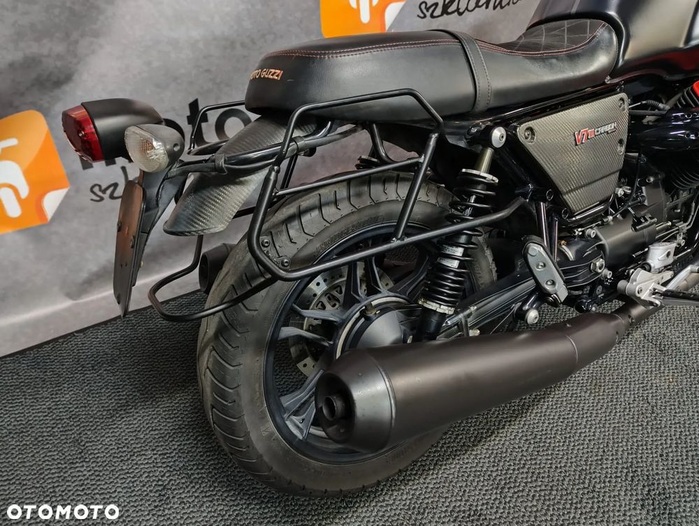Moto Guzzi V7 - 30