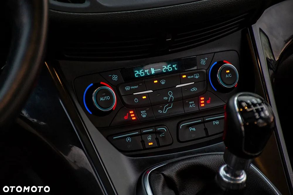 Ford Kuga 2.0 TDCi 4WD Titanium Plus - 35